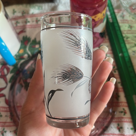 Vintage small juice glass - Picture 3 of 5